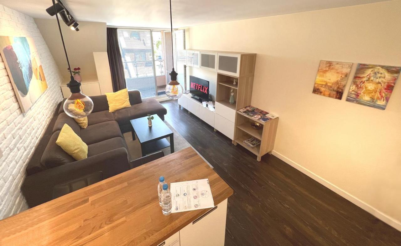 Unique Luxurious Jacuzzi Penthouse Duplex In City Center! 2 Baths! Free Parking! Sofia Esterno foto